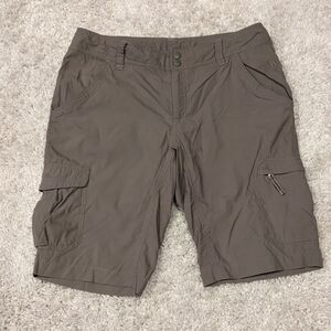 The North Face Hiking Outdoor Shorts Womens 8 Gray Green